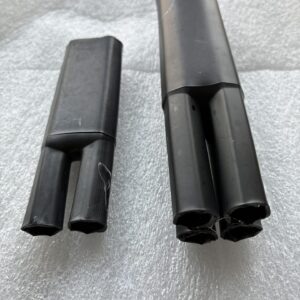 Krympslangs-förgrening (kabelbyxa) 1 x 2 förgreningar med lim; 18/12mm; svart; -100÷130°C/st